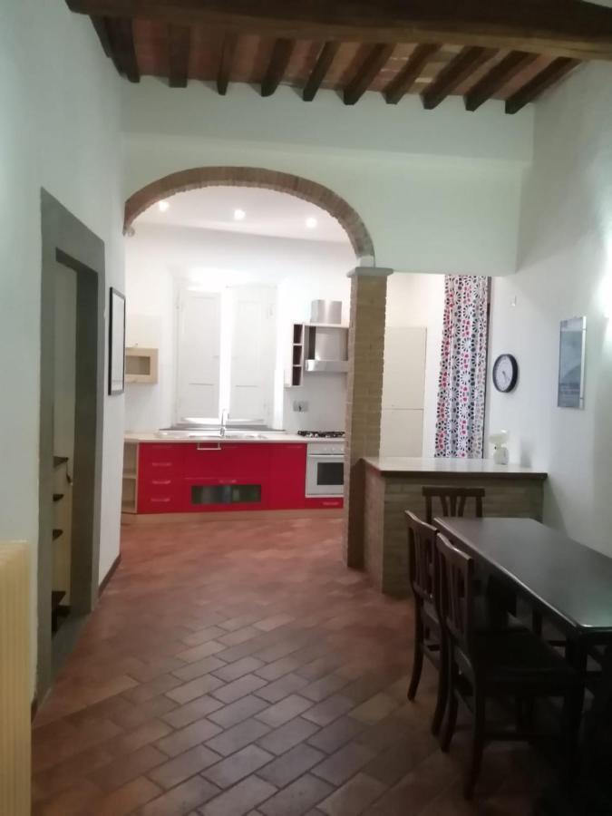 Borgo Creativo-A Casa Di Anna-Appartamento Mosaico. Монтополи-ин-Валь-д'Арно Экстерьер фото